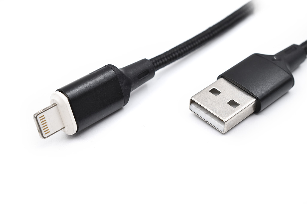 USB kabl magnetni na IP/Tip C/Mikro 1m Kettz usb kabl magnetni na ip tip c mikro 1m kettz 2839_4.jpg