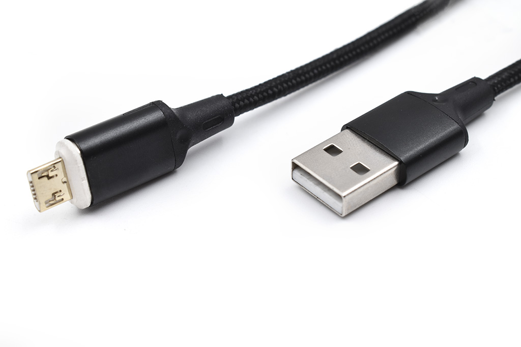 USB kabl magnetni na IP/Tip C/Mikro 1m Kettz usb kabl magnetni na ip tip c mikro 1m kettz 2839_5.jpg